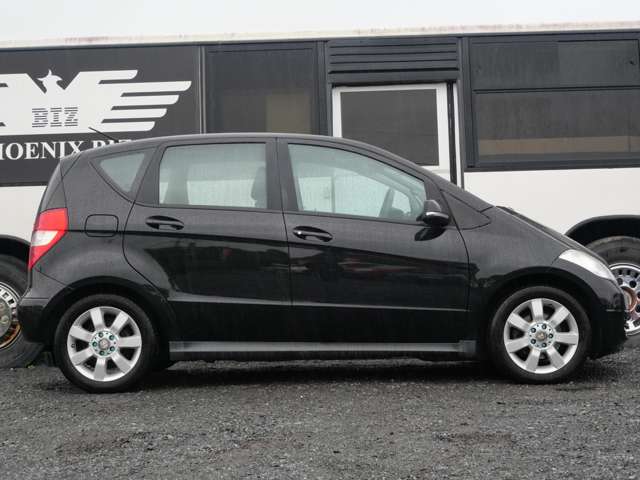 2011 Mercedes-Benz A-Class – thumbnail 4