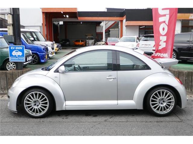 2001 Volkswagen New Beetle – thumbnail 3