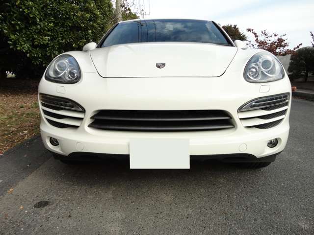 2011 Porsche Cayenne – thumbnail 3