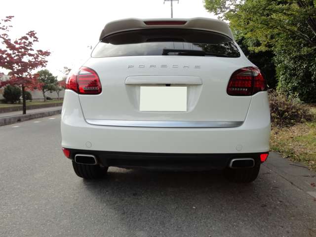 2011 Porsche Cayenne – thumbnail 4