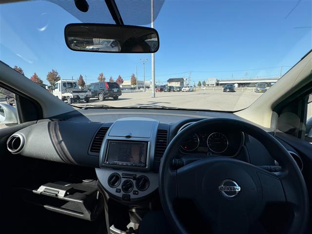 2010 Nissan Note – thumbnail 4