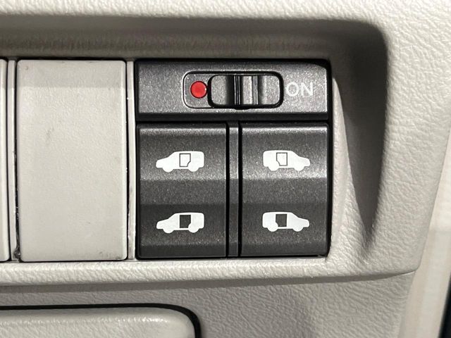 2007 Honda Elysion – thumbnail 4