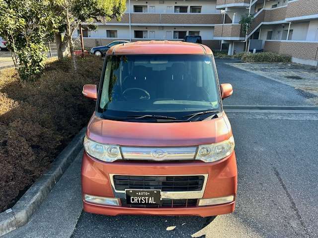 2010 Daihatsu Tanto – thumbnail 3
