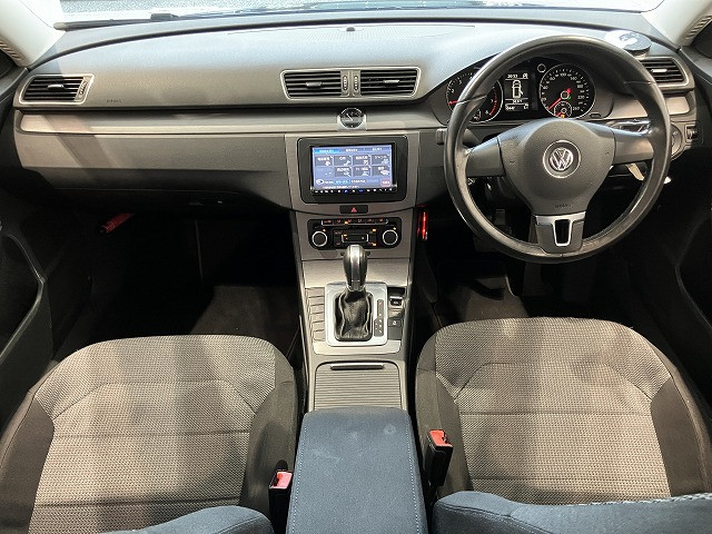 2011 Volkswagen Passat Variant – thumbnail 2