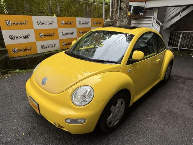 2002 Volkswagen New Beetle – thumbnail 2