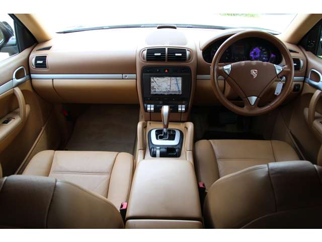 2007 Porsche Cayenne – thumbnail 2