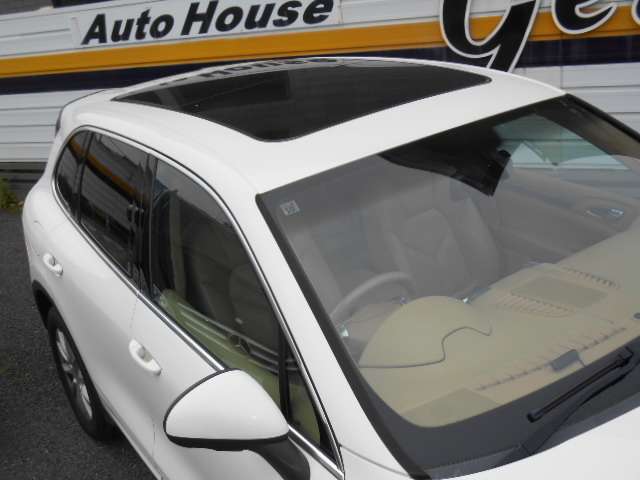 2011 Porsche Cayenne – thumbnail 4