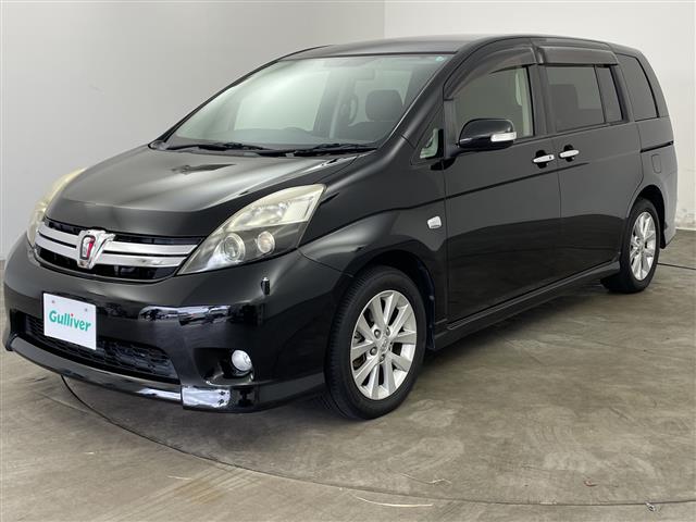 2011 Toyota Isis – thumbnail 4