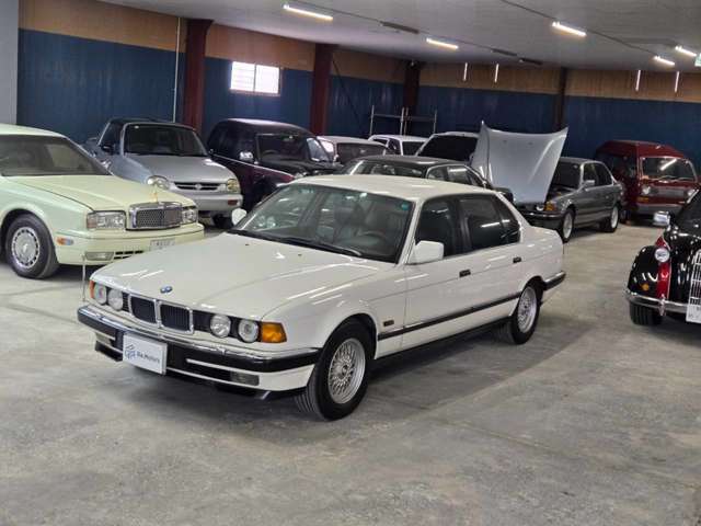 1993 BMW 7 Series – thumbnail 4