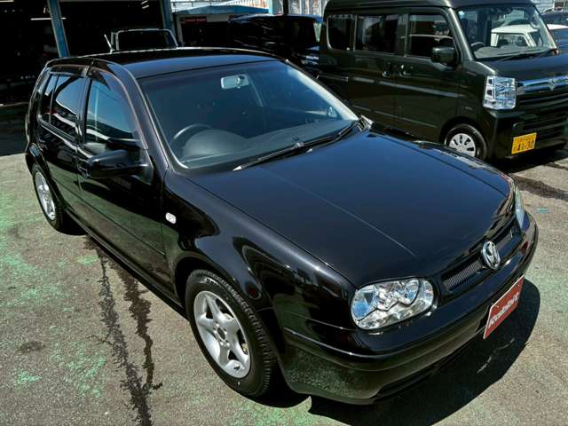 2003 Volkswagen Golf – thumbnail 3