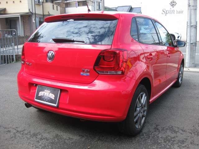 2011 Volkswagen Polo – thumbnail 3