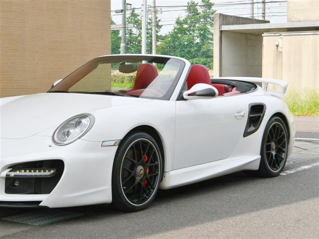2010 Porsche 911 Cabriolet – thumbnail 3