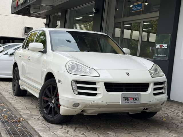 2009 Porsche Cayenne – thumbnail 2