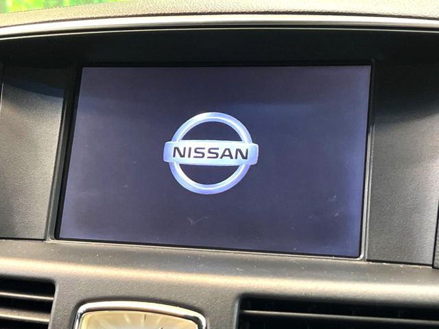 2010 Nissan Fuga – thumbnail 3