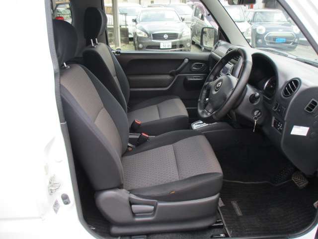2007 Mazda AZ-Offroad – thumbnail 4