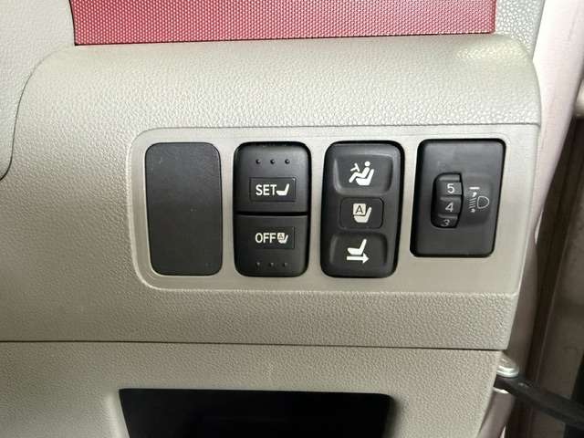 2009 Daihatsu Move Conte – thumbnail 4