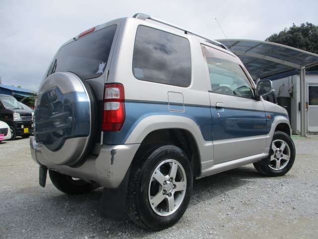 2003 Mitsubishi Pajero Mini – thumbnail 2