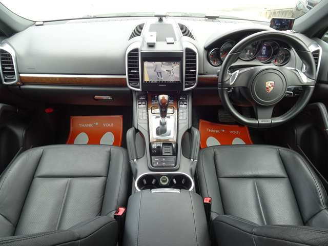 2011 Porsche Cayenne – thumbnail 4