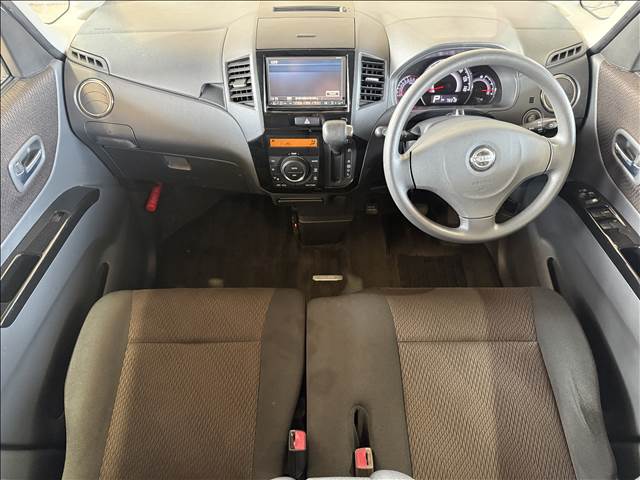 2011 Nissan Roox – thumbnail 2