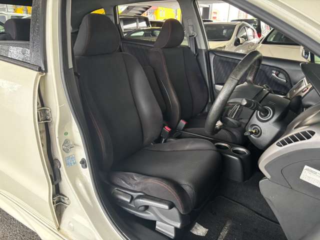2009 Honda Stream – thumbnail 3