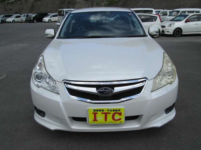 2010 Subaru Legacy B4 – thumbnail 2