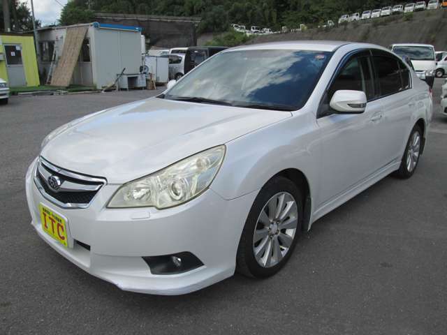 2010 Subaru Legacy B4 – thumbnail 3