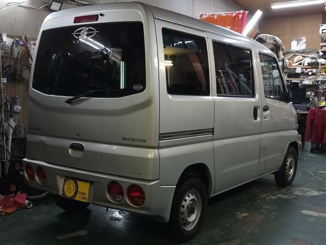 2003 Mitsubishi Minicab Van – thumbnail 2