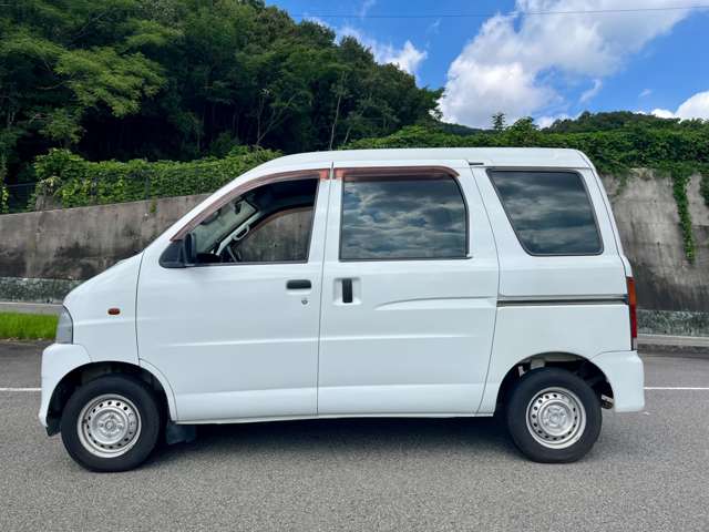 2003 Daihatsu Hijet Cargo – thumbnail 3