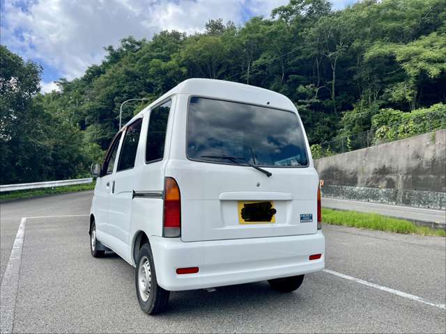 2003 Daihatsu Hijet Cargo – thumbnail 4