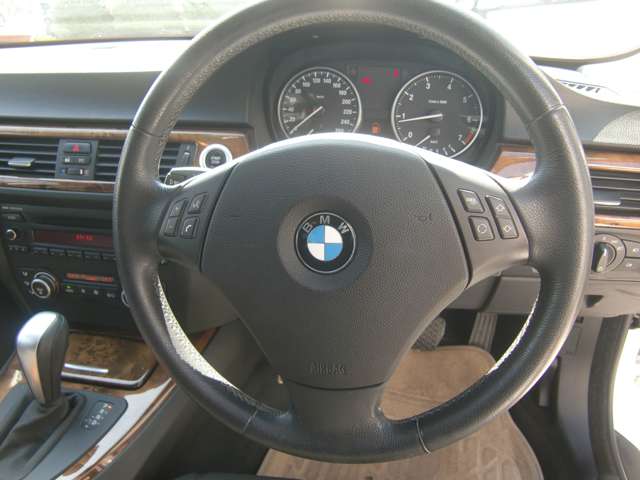 2008 BMW 3 Series – thumbnail 3