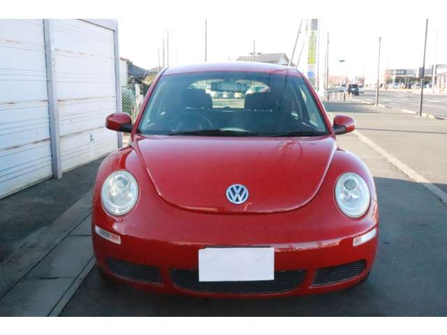 2008 Volkswagen New Beetle – thumbnail 3