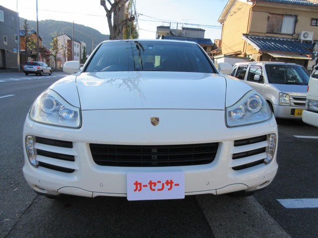 2008 Porsche Cayenne – thumbnail 2