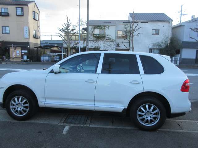 2008 Porsche Cayenne – thumbnail 3