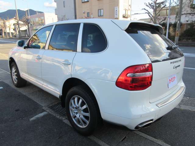 2008 Porsche Cayenne – thumbnail 4