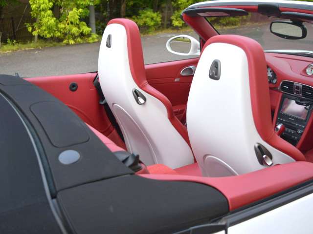 2010 Porsche 911 Cabriolet – thumbnail 3
