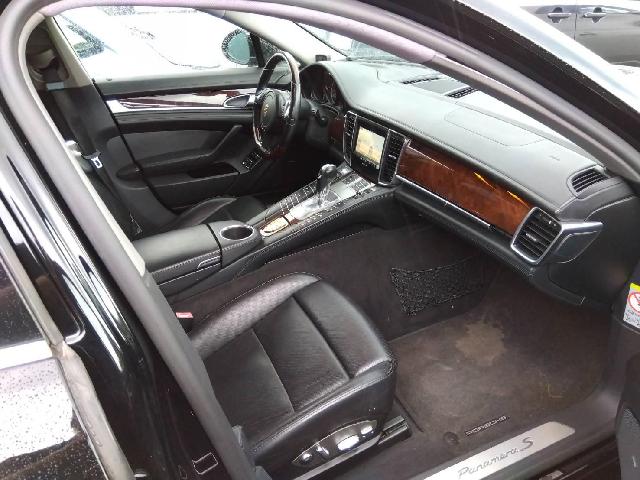 2011 Porsche Panamera – thumbnail 3
