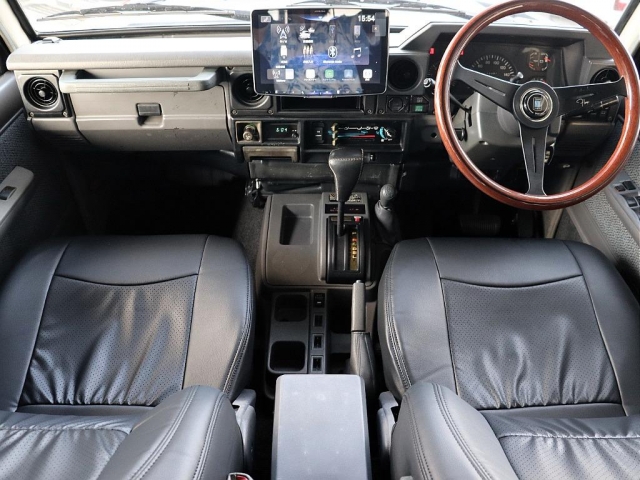 1994 Toyota Land Cruiser 70 – thumbnail 3