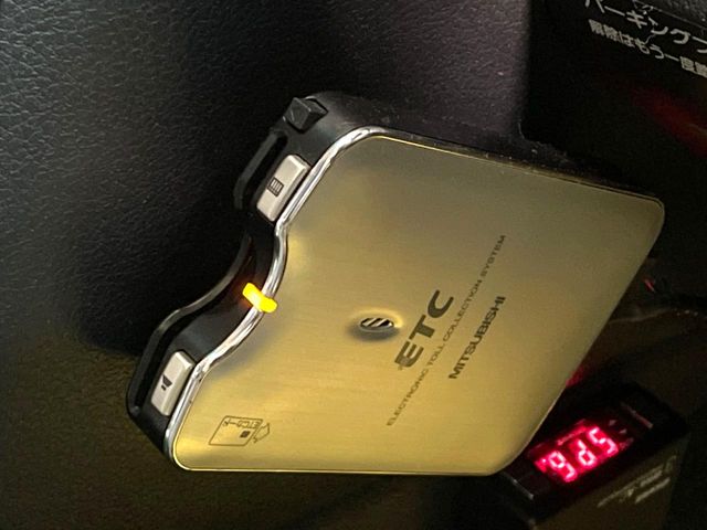 2010 Toyota Mark X – thumbnail 4