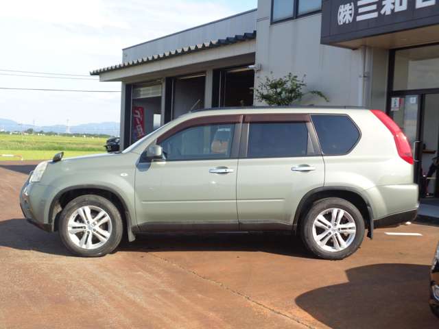 2011 Nissan X-Trail – thumbnail 4