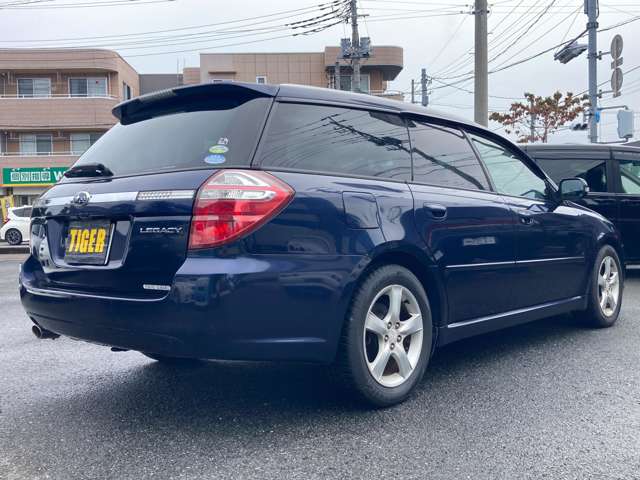 2009 Subaru Legacy Touring Wagon – thumbnail 2