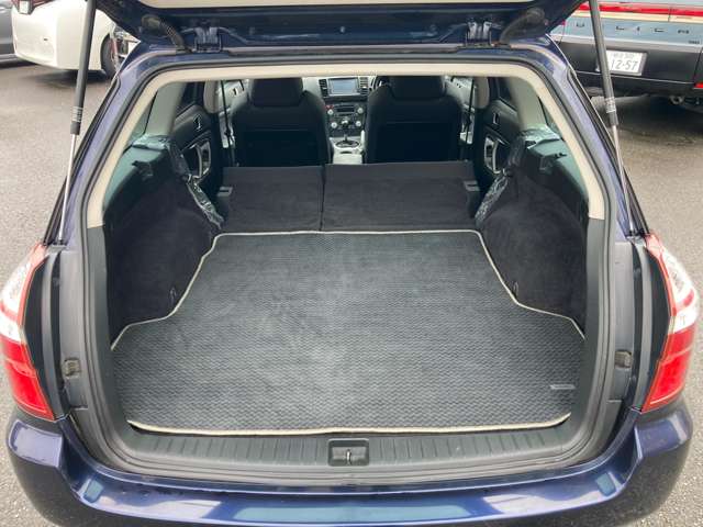 2009 Subaru Legacy Touring Wagon – thumbnail 4