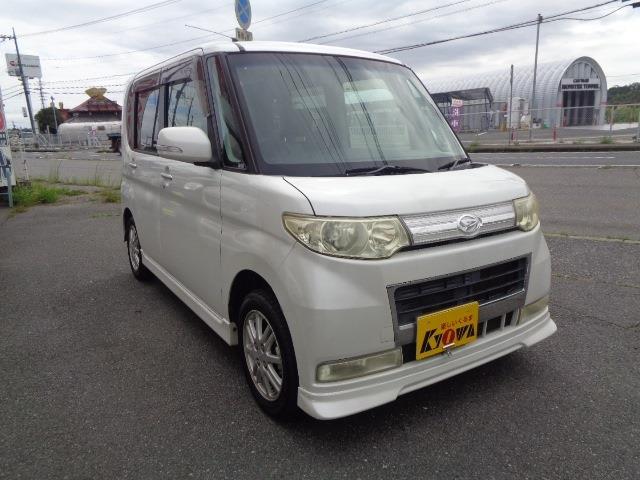 2010 Daihatsu Tanto – thumbnail 3