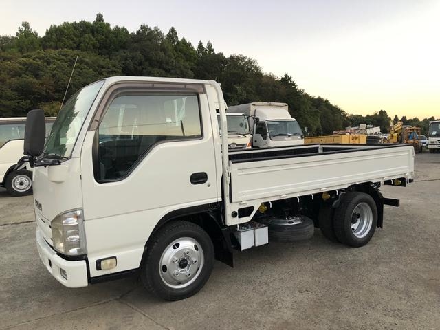 2010 Isuzu Elf – thumbnail 3