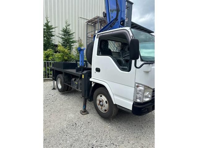 2008 Isuzu Elf – thumbnail 2
