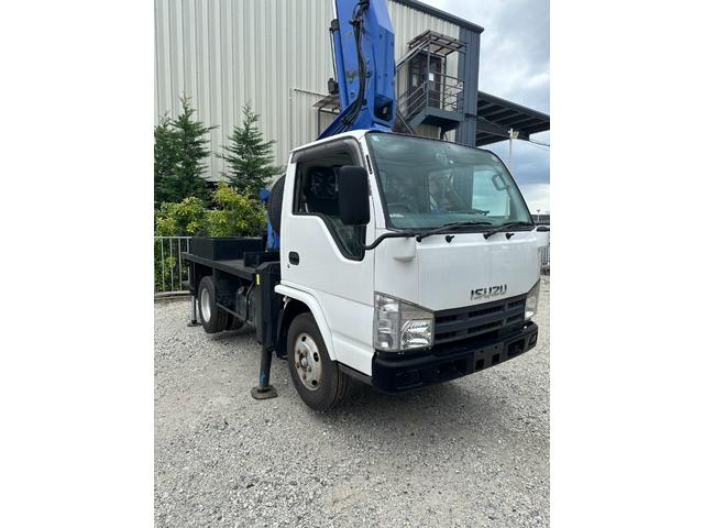 2008 Isuzu Elf – thumbnail 3