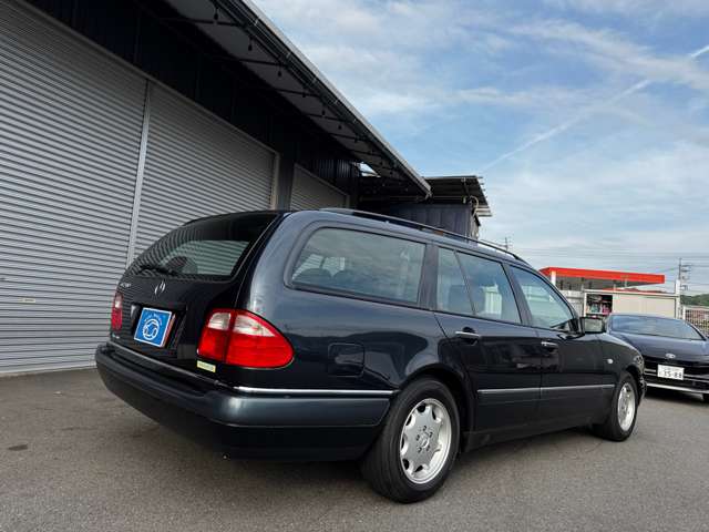 1998 Mercedes-Benz E-Class Wagon – thumbnail 4