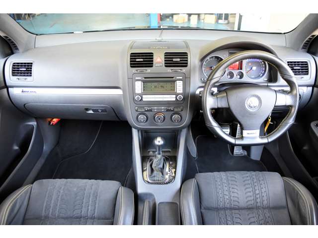 2009 Volkswagen Golf – thumbnail 3