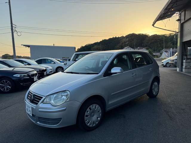 2009 Volkswagen Polo – thumbnail 3