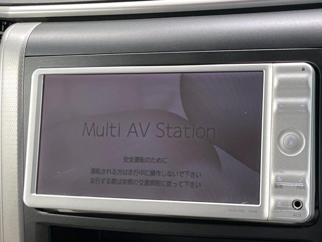 2010 Toyota Vellfire – thumbnail 3
