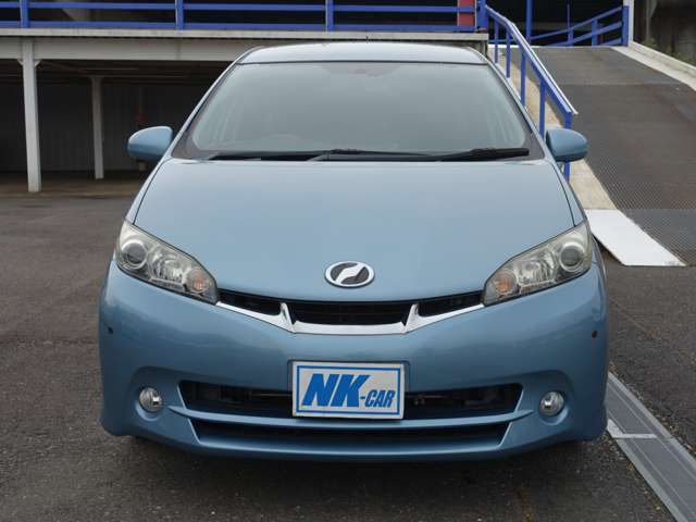 2009 Toyota Wish – thumbnail 2